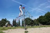 4-Sided Super Net Climber 1 (148-inch install height)